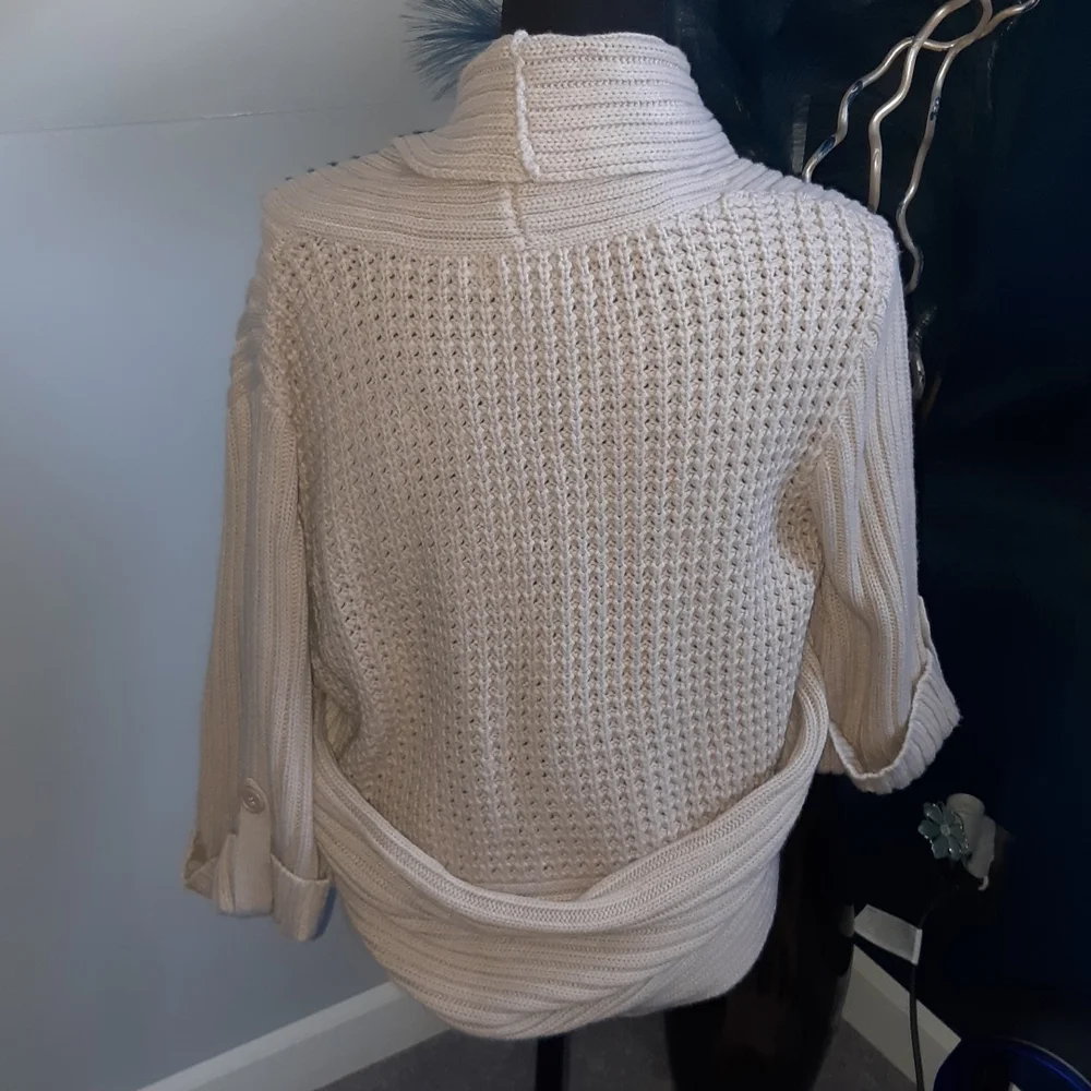 Limited Cardigan - Picture 3 of 3